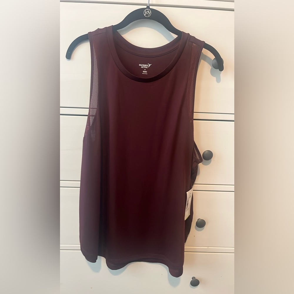 NWT Old Navy Active Burgundy Tank Top